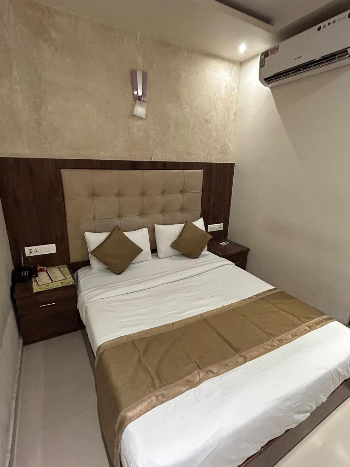 Hotel Bkc Mannat Bombay Exterior foto